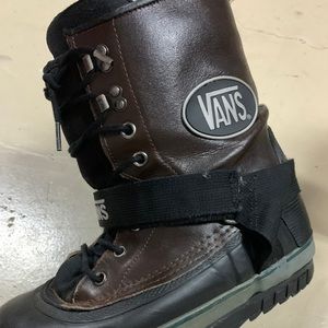 Vans snowboard boots